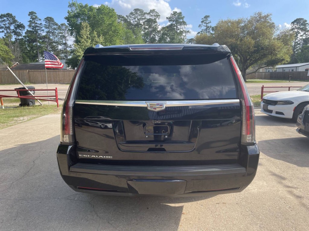 2019 Cadillac Escalade Image 30