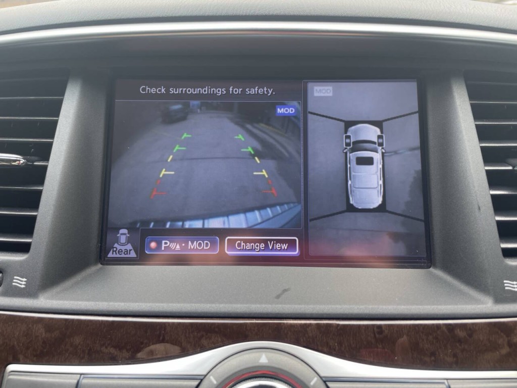 2017 INFINITI QX80 Image 13