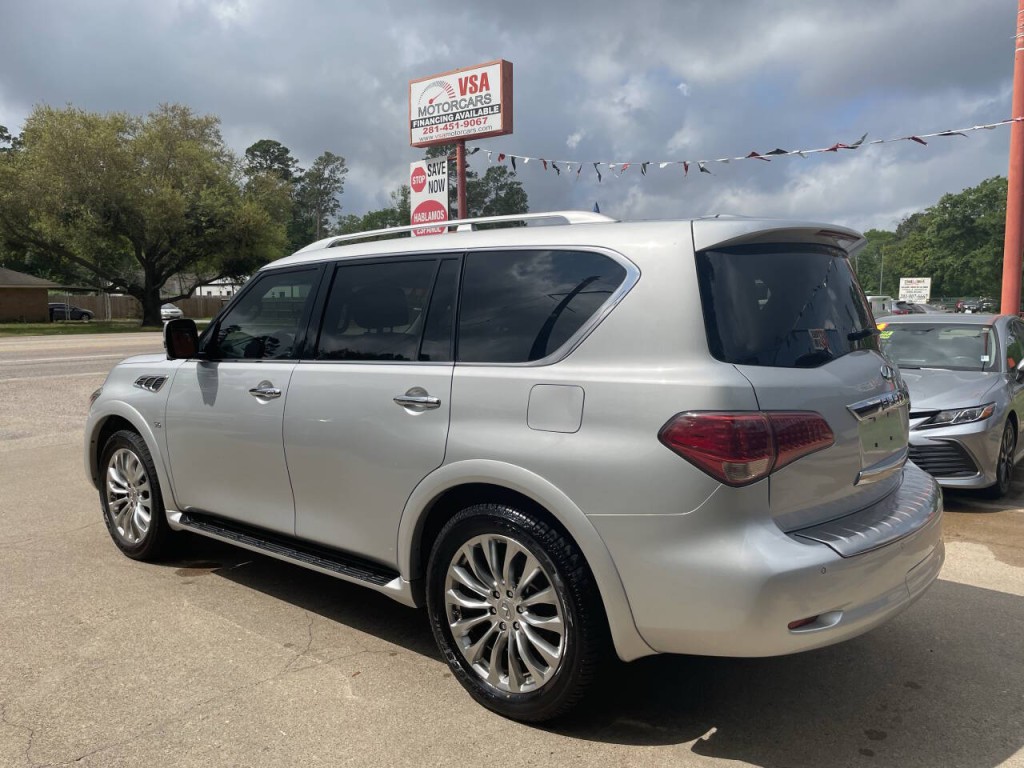 2017 INFINITI QX80 Image 29