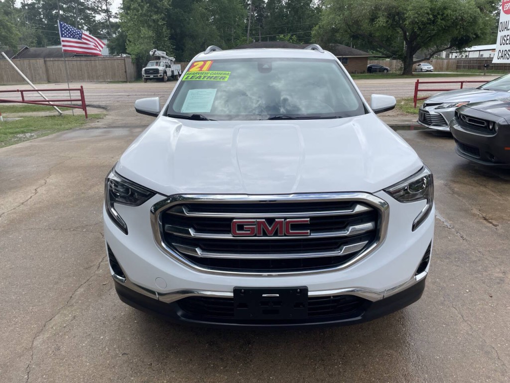 2021 GMC Terrain Image 2