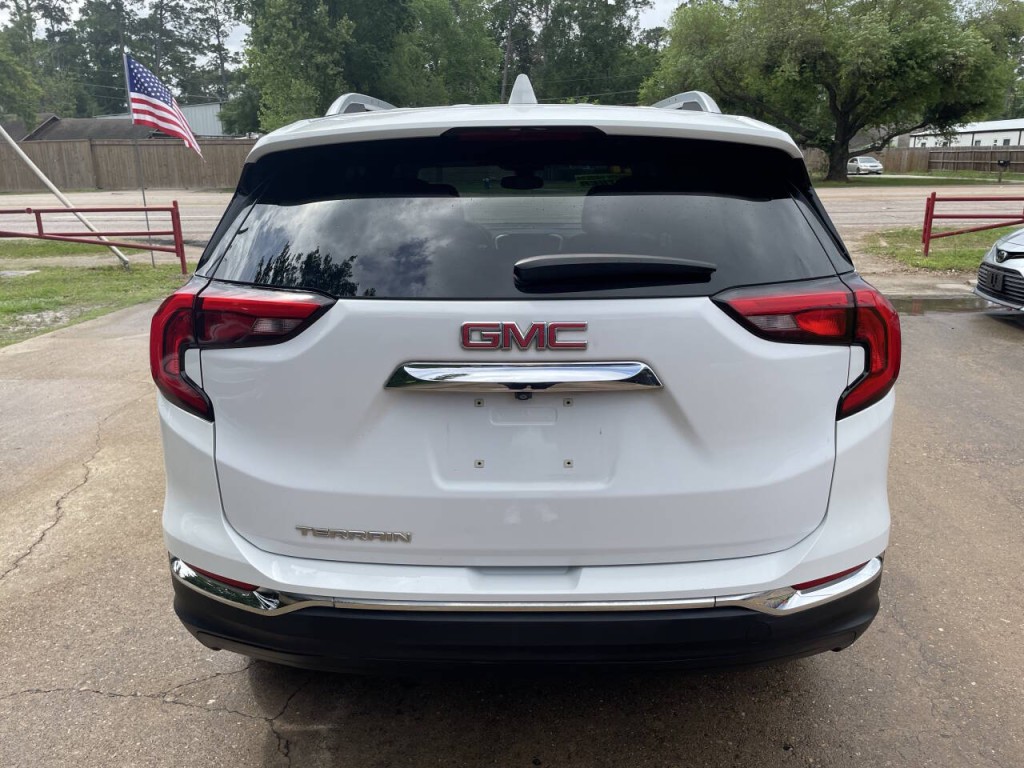 2021 GMC Terrain Image 21