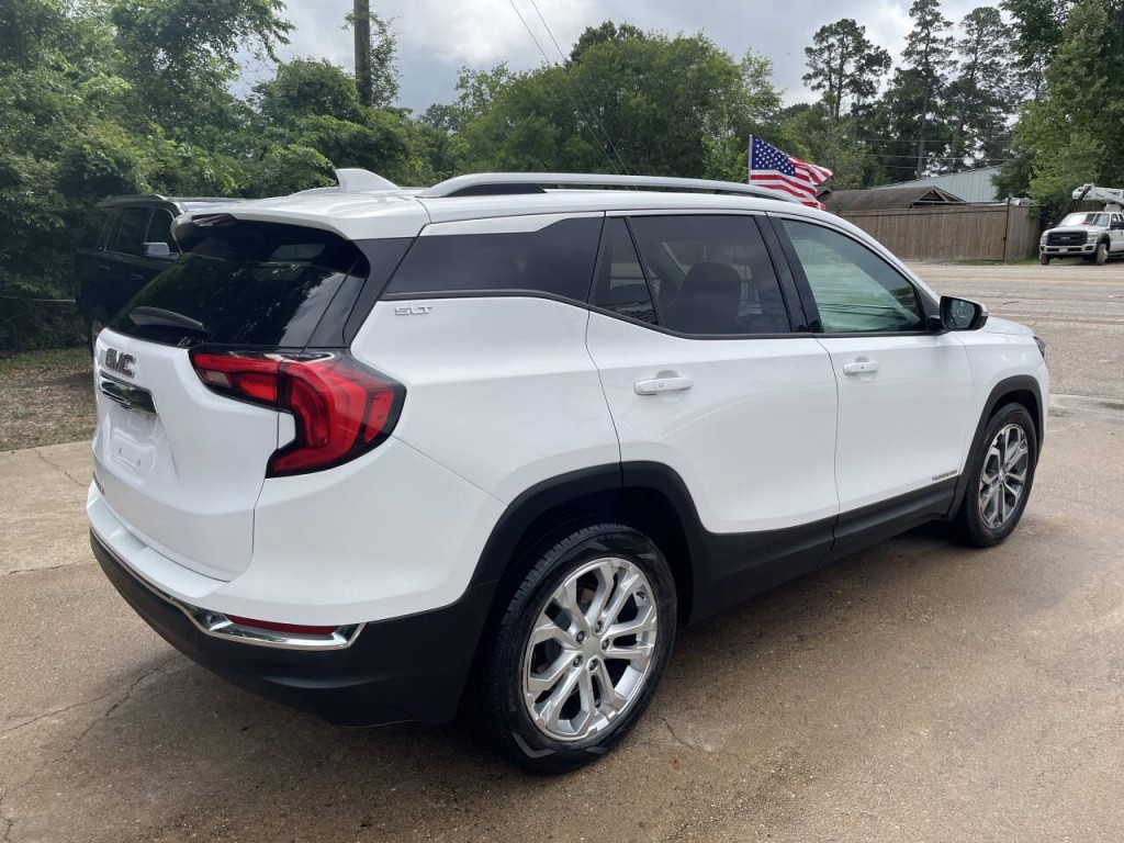 2021 GMC Terrain Image 22