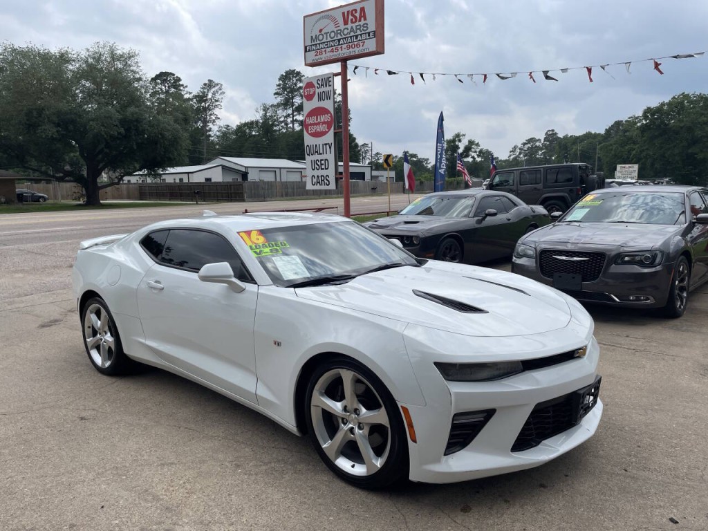 2016 Chevrolet Camaro Image 1