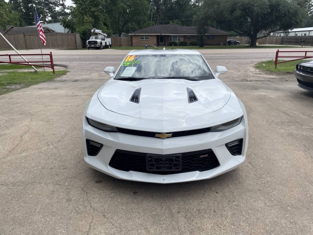 2016 Chevrolet Camaro Image 2