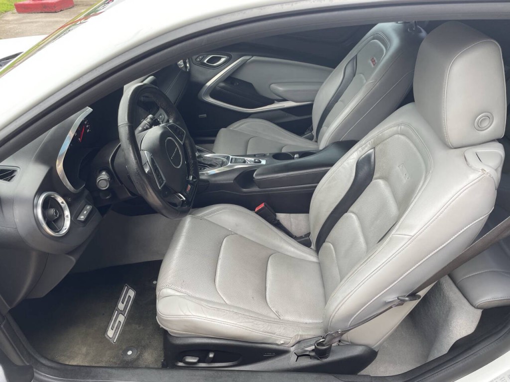 2016 Chevrolet Camaro Image 4
