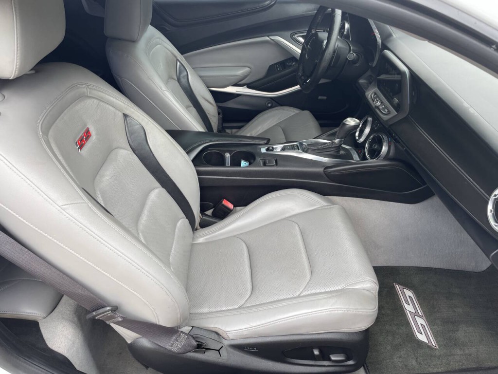 2016 Chevrolet Camaro Image 15