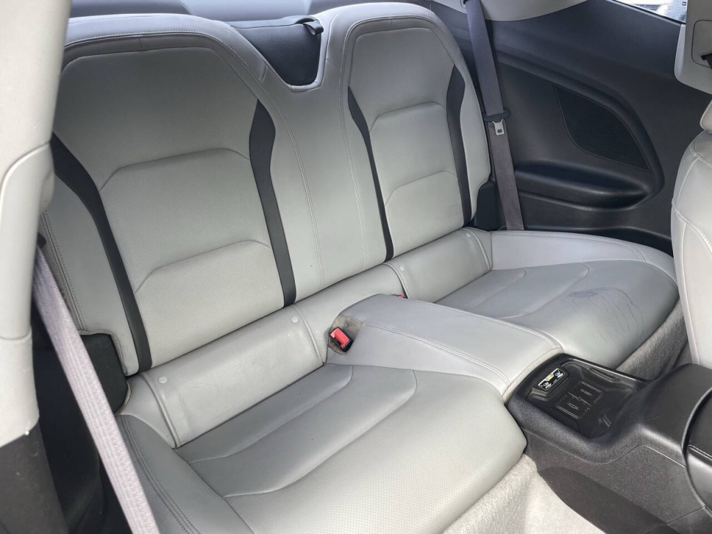2016 Chevrolet Camaro Image 18