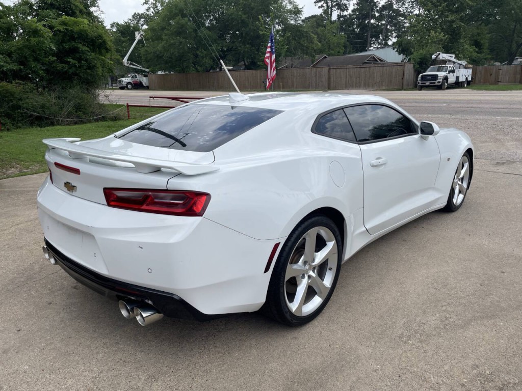 2016 Chevrolet Camaro Image 22