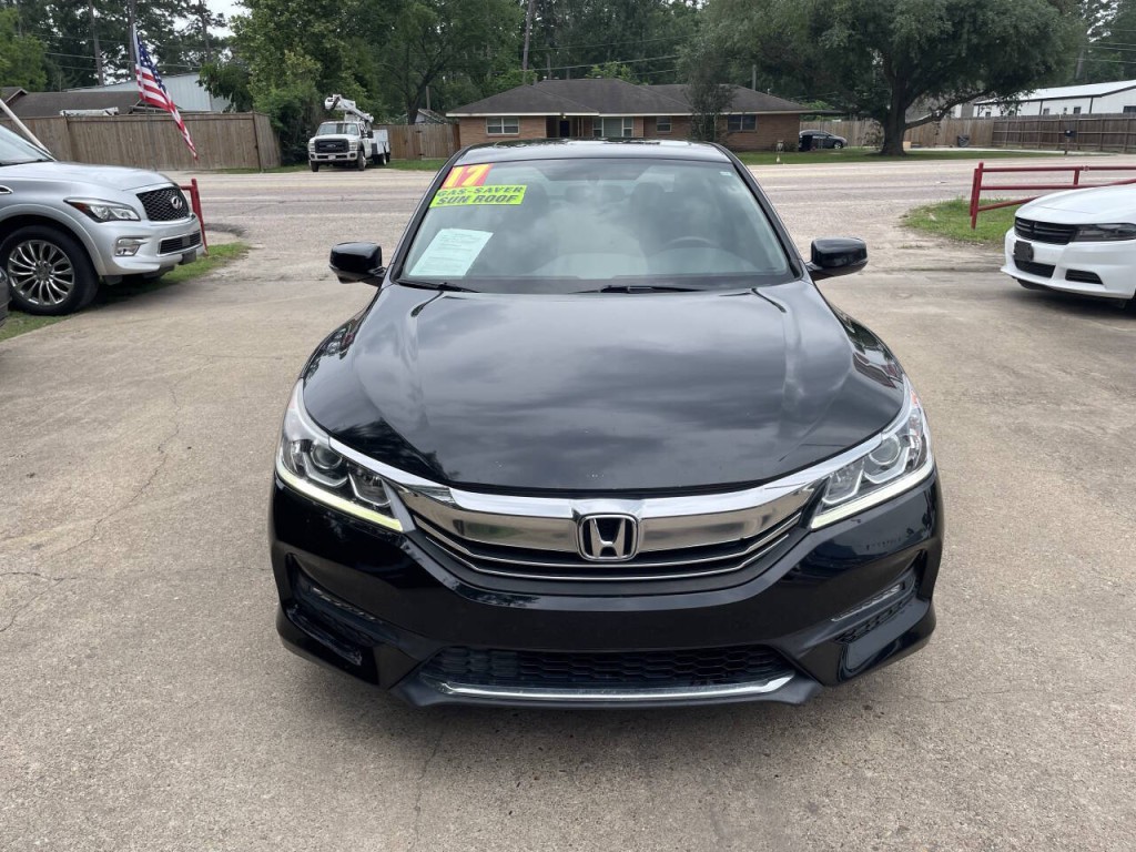 2017 Honda Accord Image 2