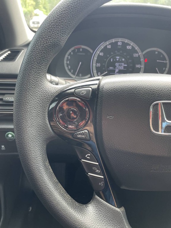 2017 Honda Accord Image 6