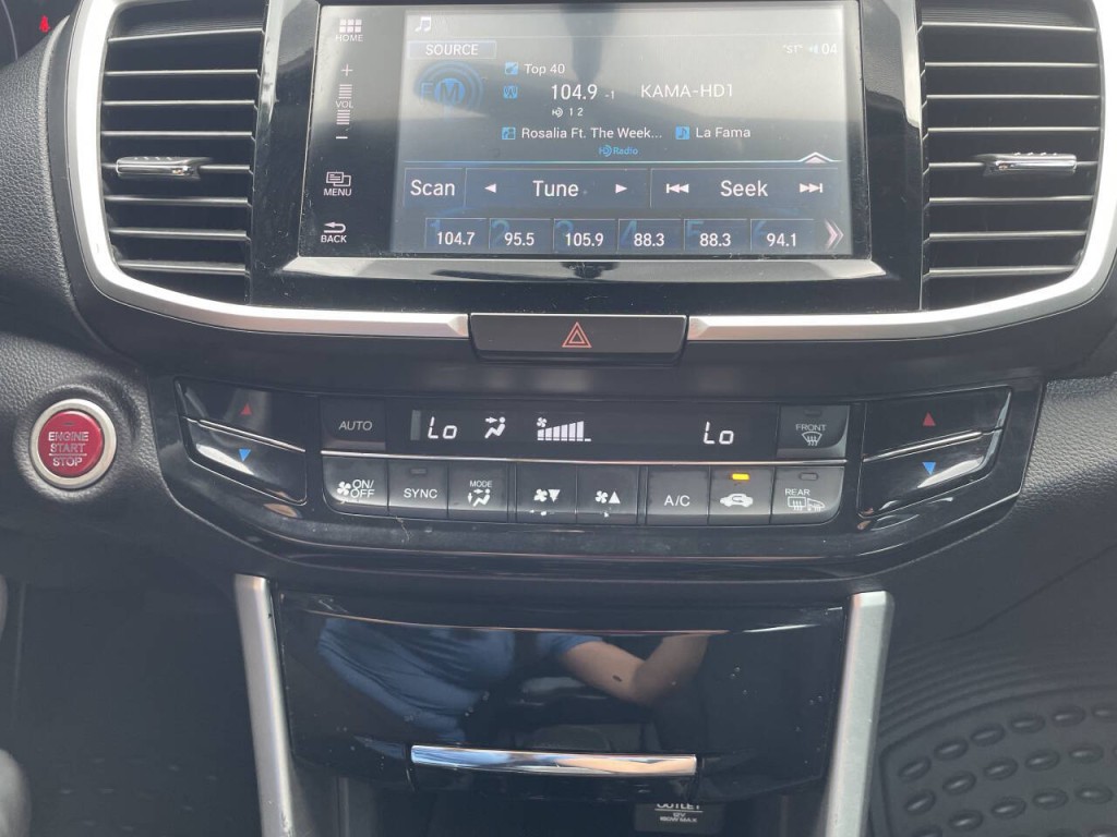 2017 Honda Accord Image 13