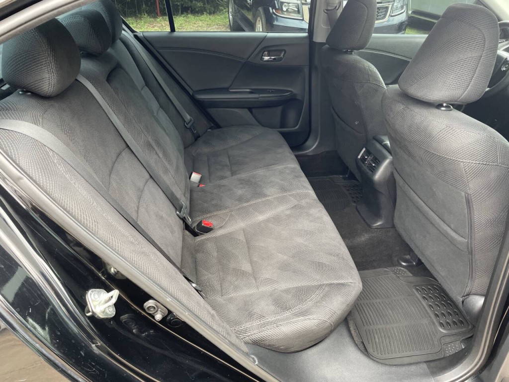 2017 Honda Accord Image 20