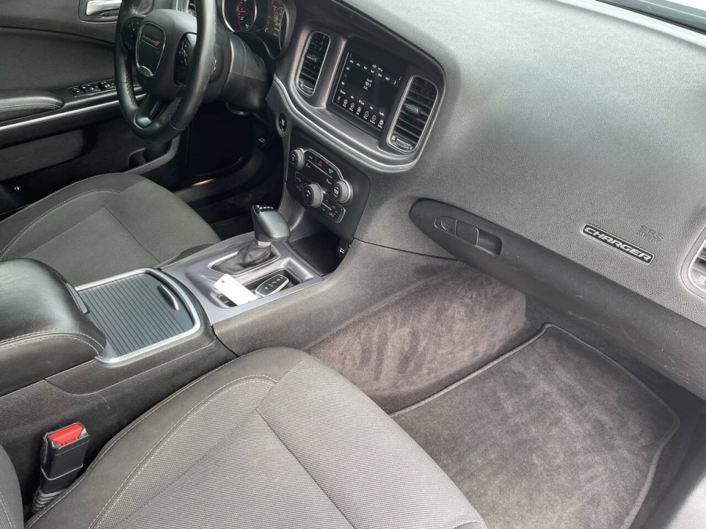 2018 Dodge Charger Image 17