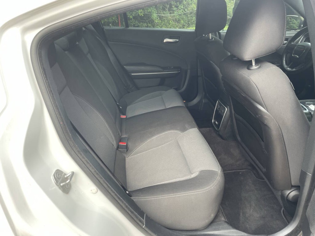 2018 Dodge Charger Image 18