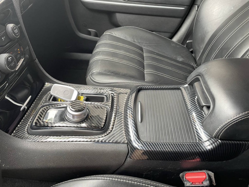 2021 Chrysler 300 Image 15