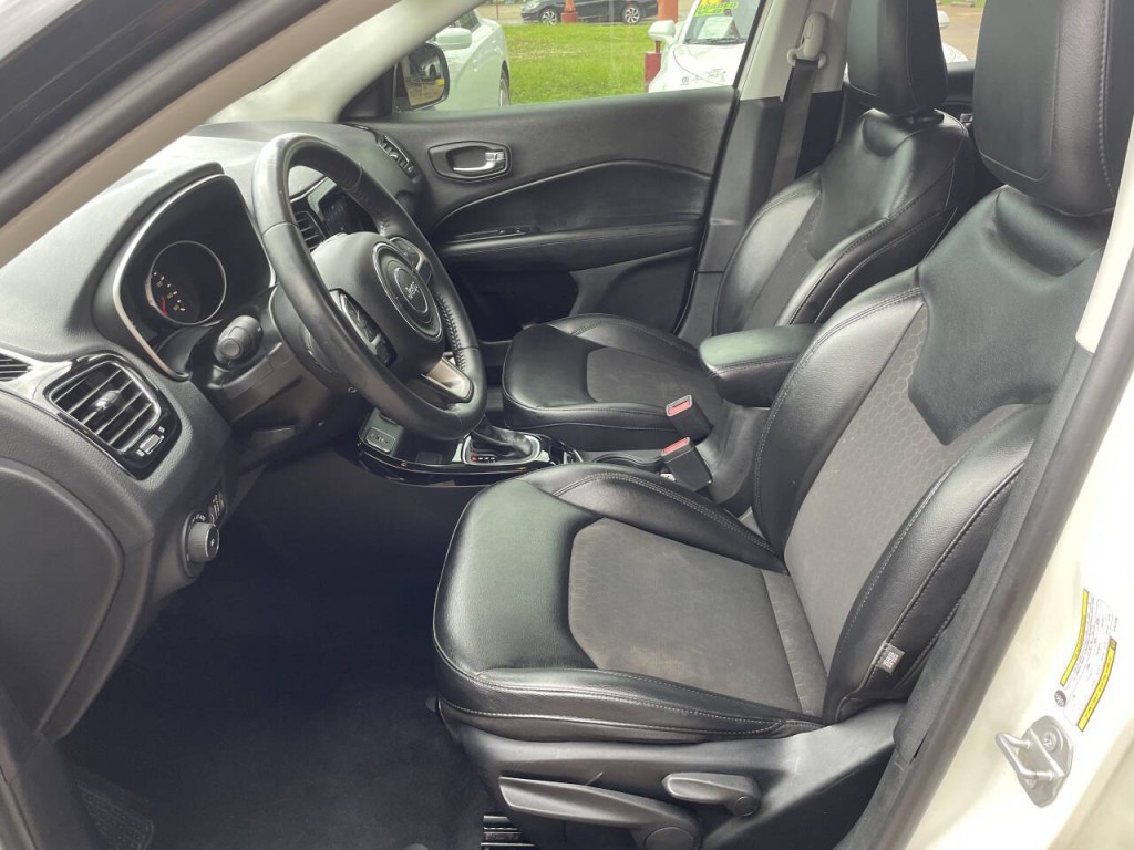 2019 Jeep Compass Image 4