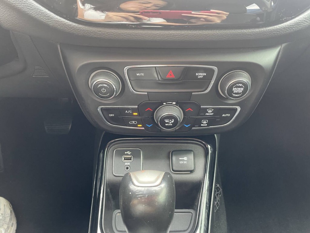 2019 Jeep Compass Image 12