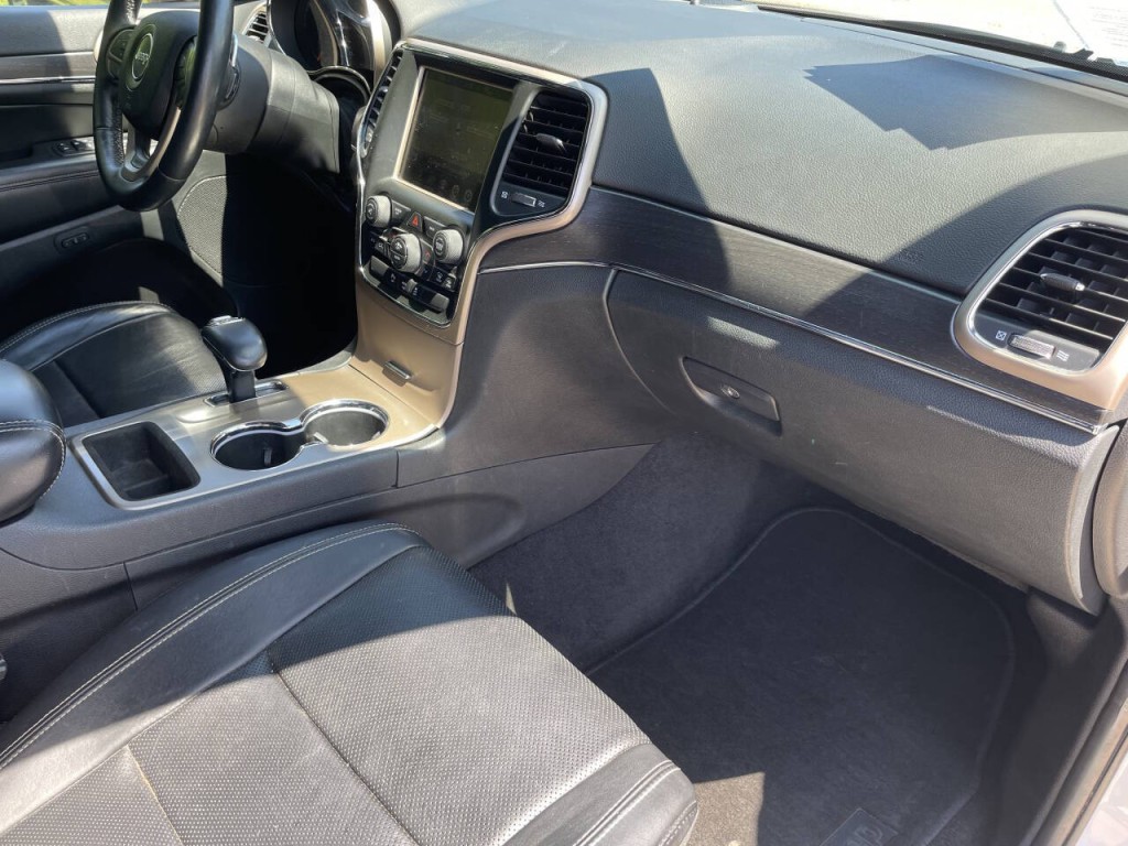 2015 Jeep Grand Cherokee Image 19