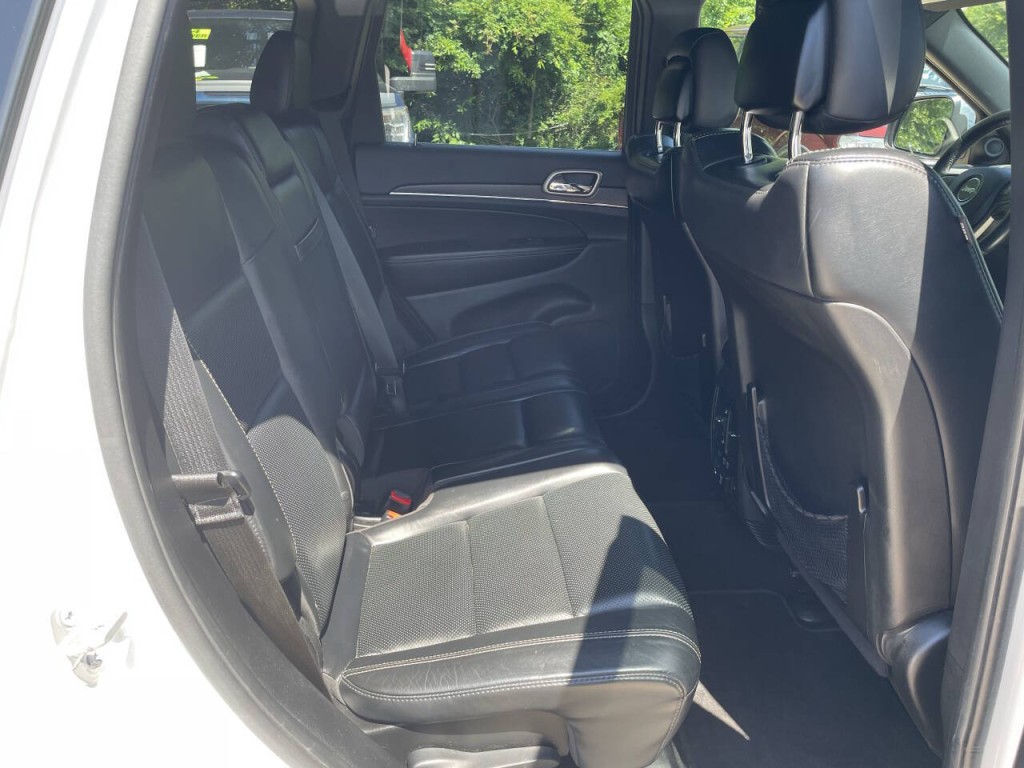 2015 Jeep Grand Cherokee Image 22
