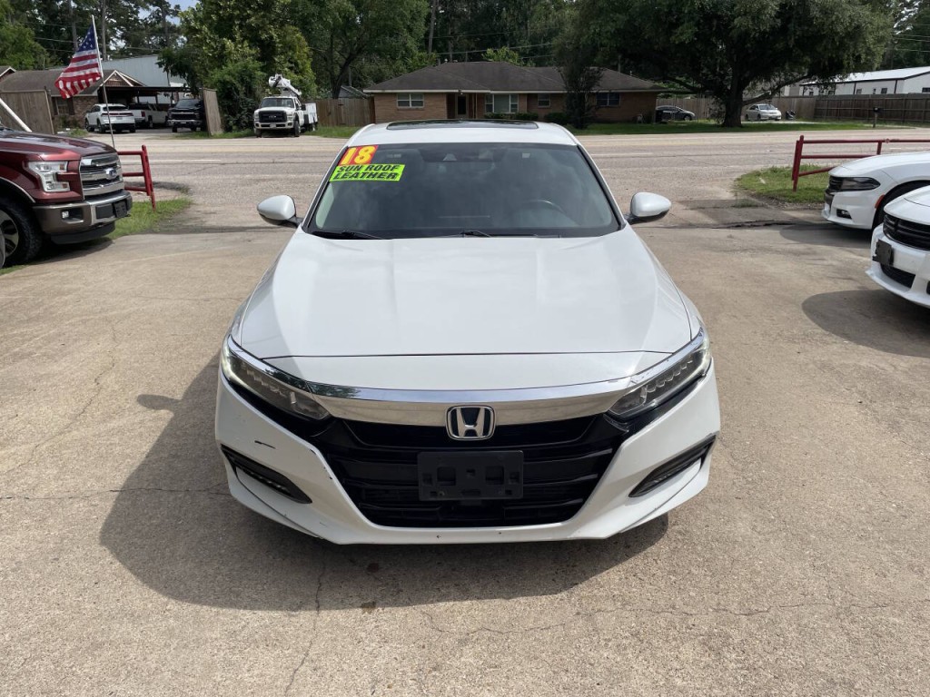 2018 Honda Accord Image 2