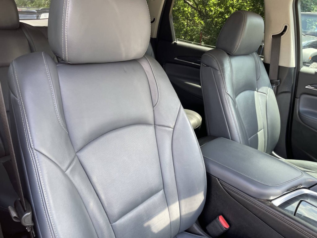 2021 Buick Enclave Image 14