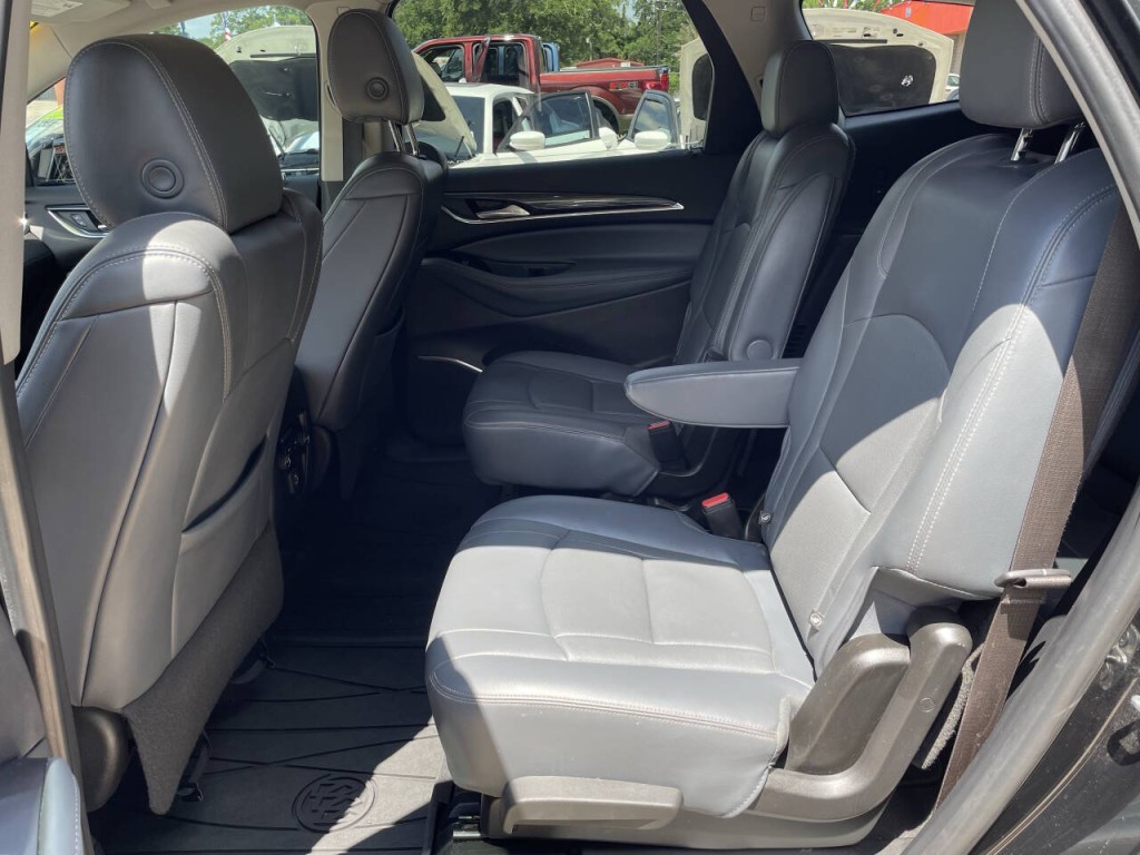 2021 Buick Enclave Image 19