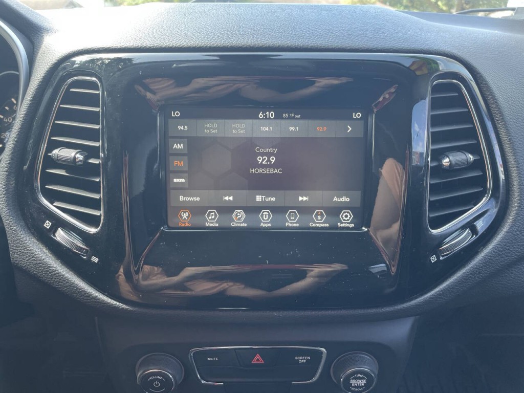 2021 Jeep Compass Image 10