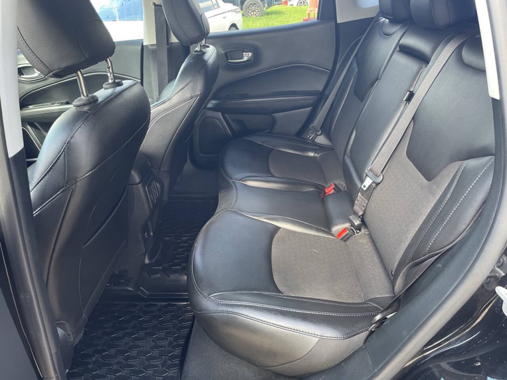 2021 Jeep Compass Image 18