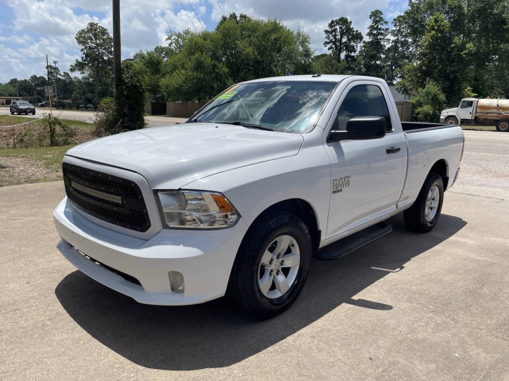 2019 RAM 1500 Image 3