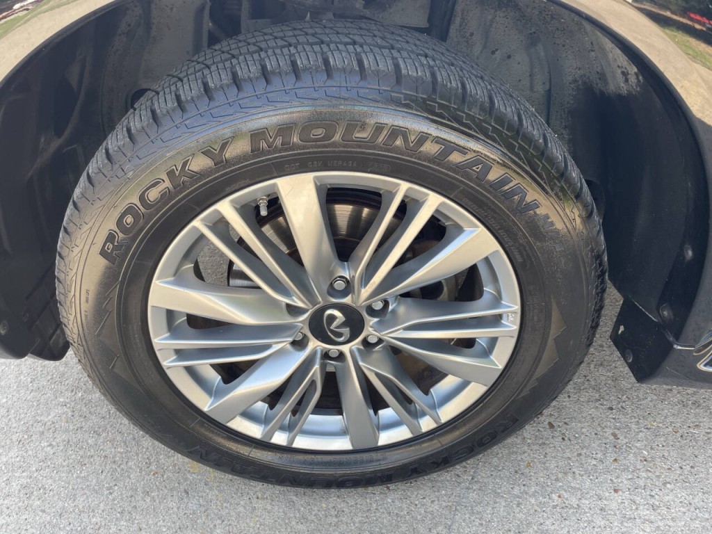 2020 INFINITI QX80 Image 30