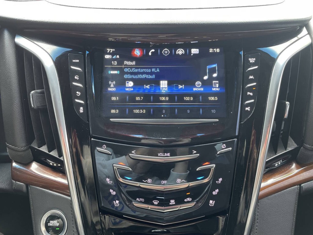 2019 Cadillac Escalade Image 12