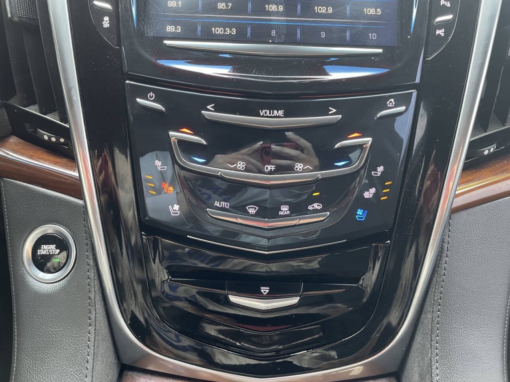 2019 Cadillac Escalade Image 15
