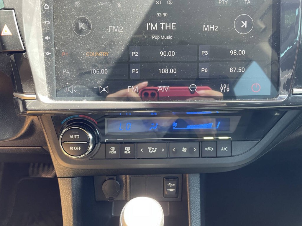 2016 Toyota Corolla Image 12