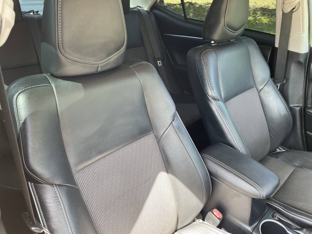 2016 Toyota Corolla Image 15