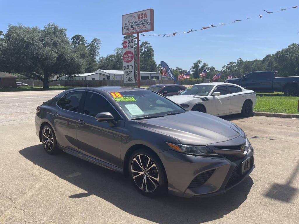 2018 Toyota Camry Image 1