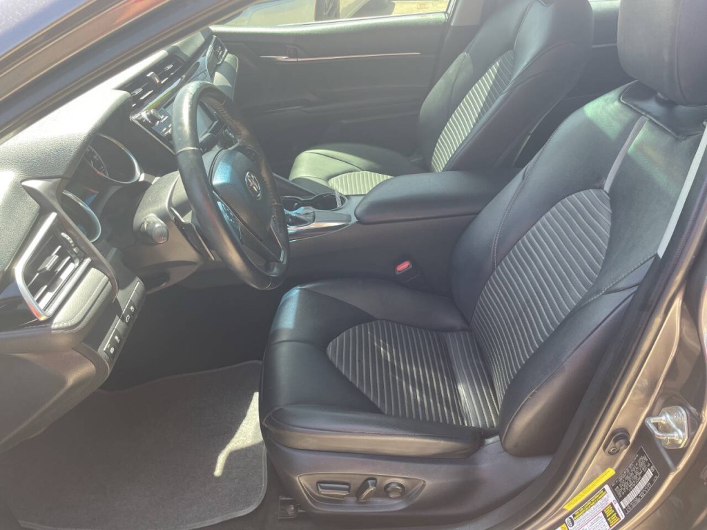 2018 Toyota Camry Image 4
