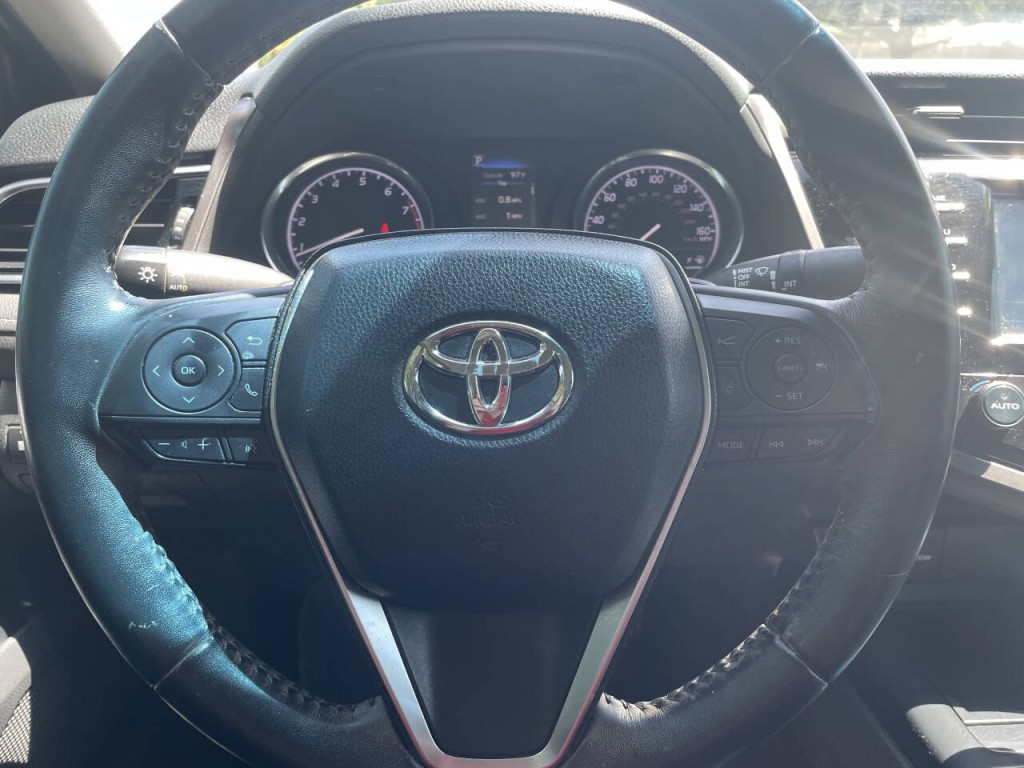 2018 Toyota Camry Image 8