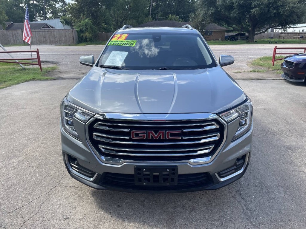 2023 GMC Terrain Image 2