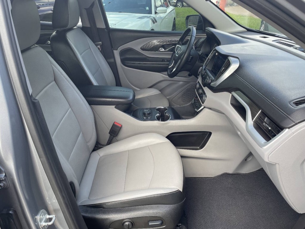 2023 GMC Terrain Image 13
