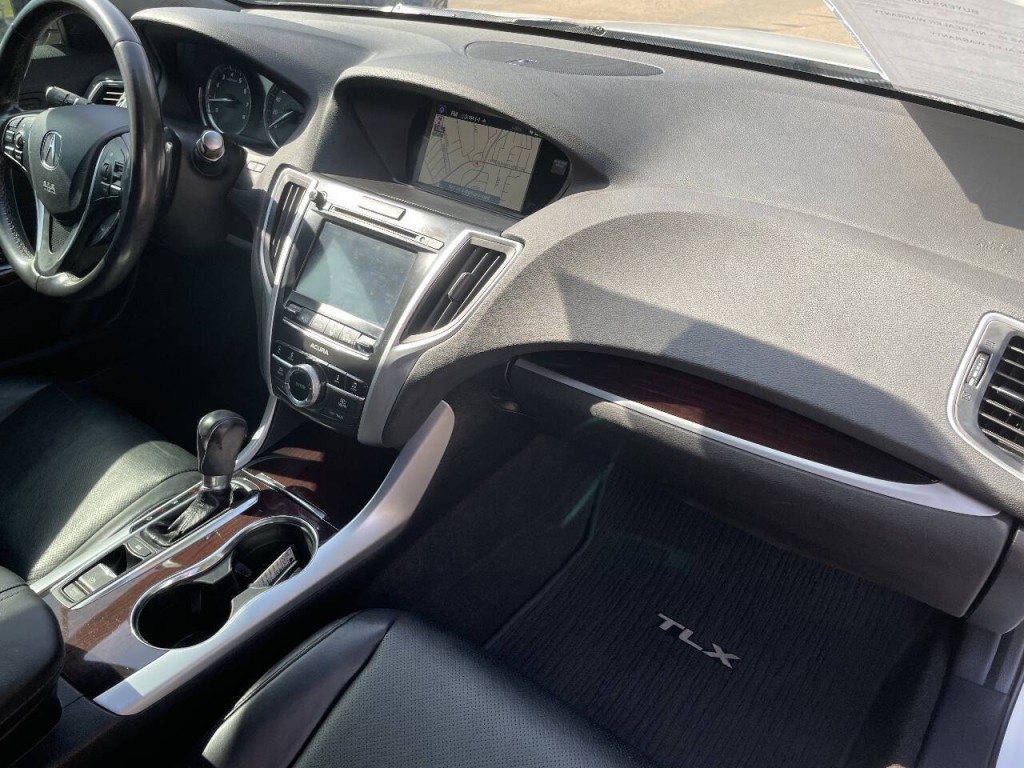 2015 Acura TL Image 17