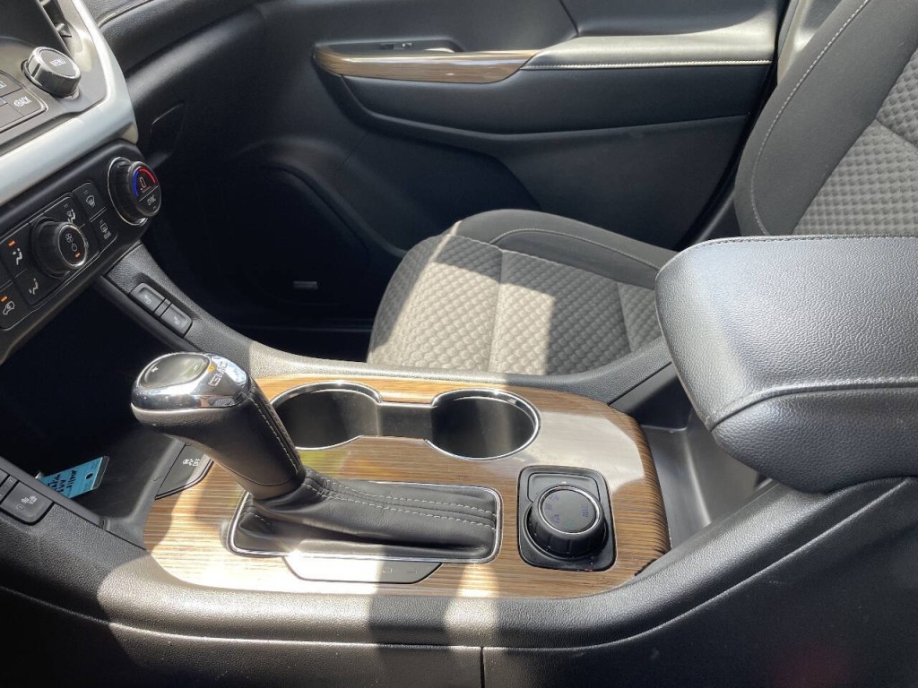 2019 GMC Acadia Image 12