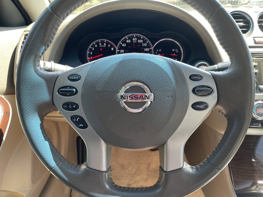 2012 Nissan Altima Image 7