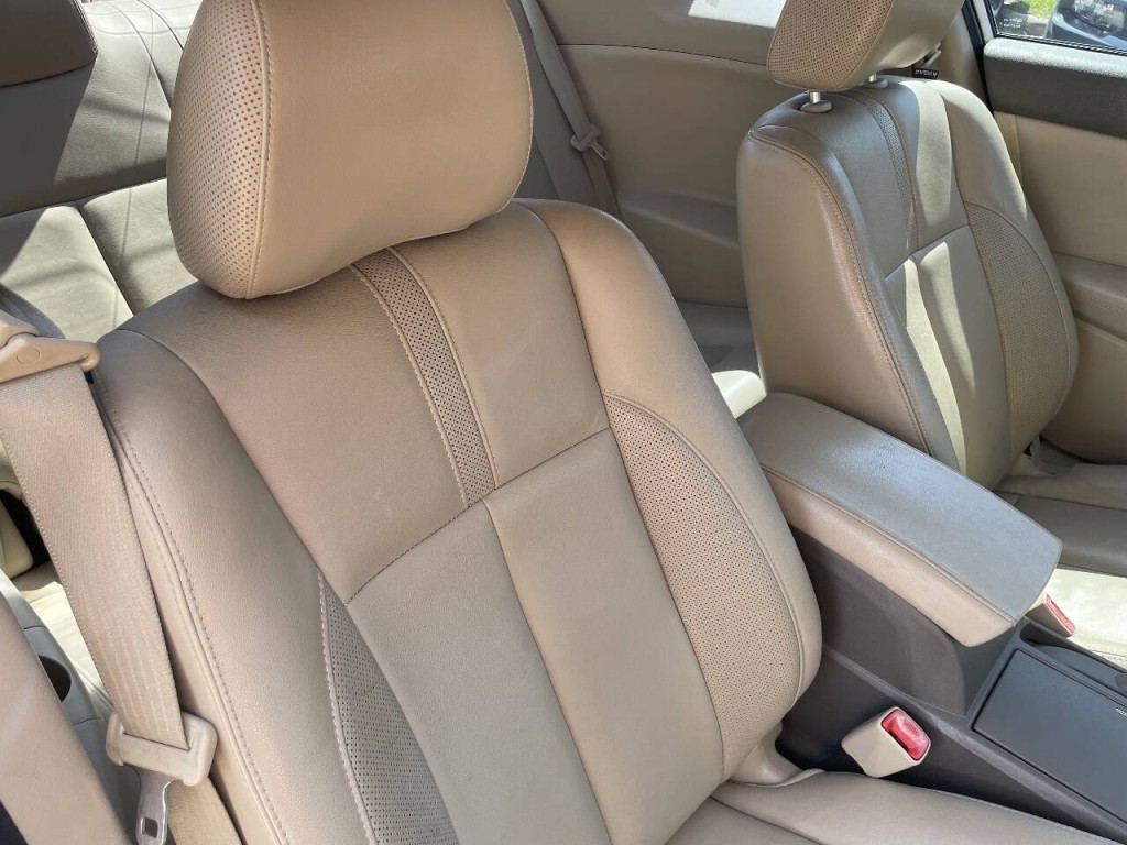 2012 Nissan Altima Image 16