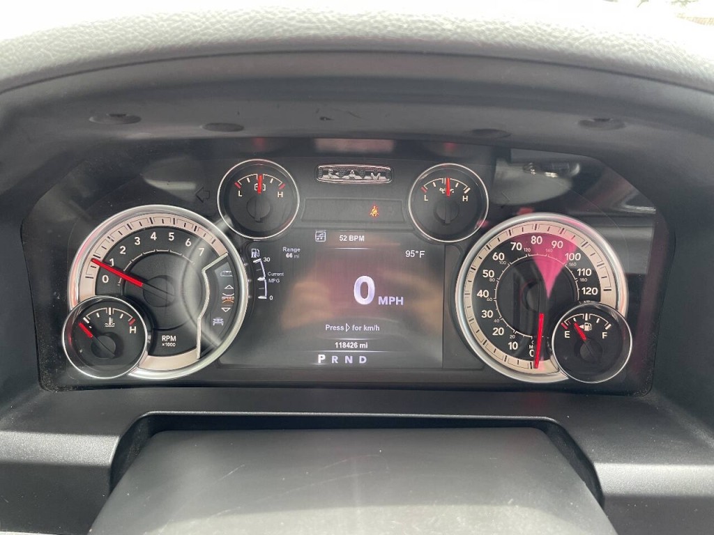 2017 RAM 1500 Image 5