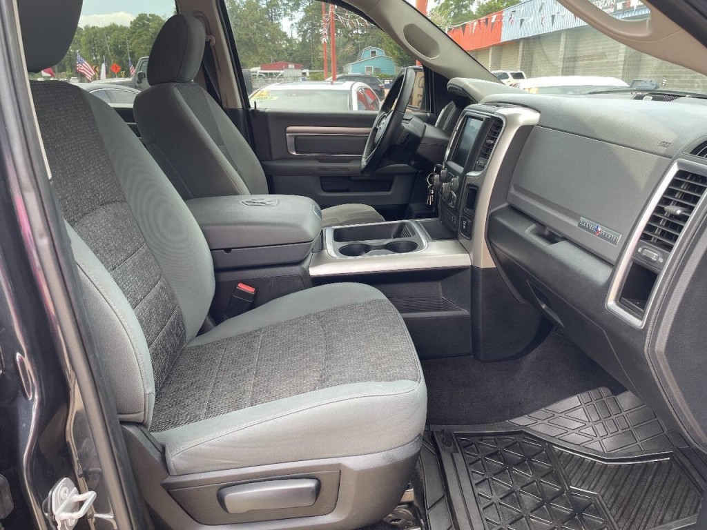 2017 RAM 1500 Image 14