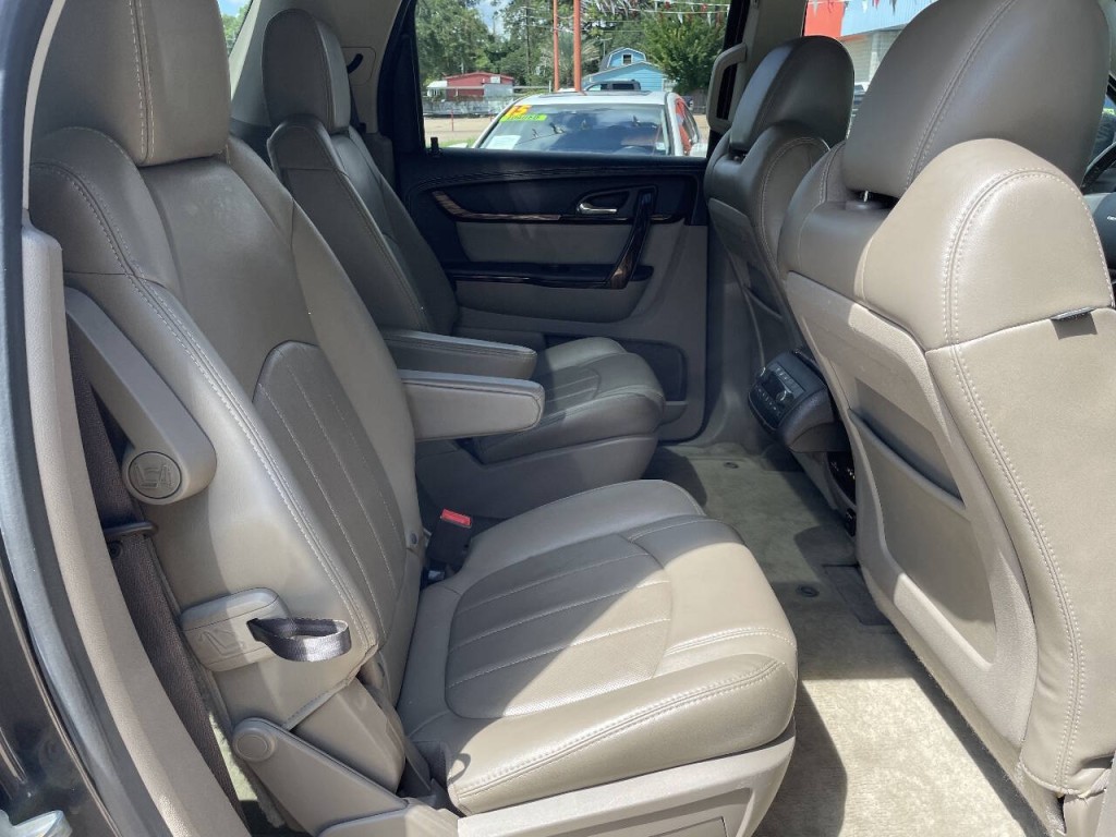 2015 GMC Acadia Image 19