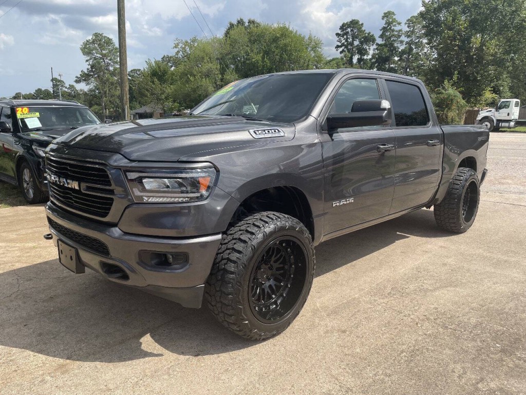 2020 RAM 1500 Image 3