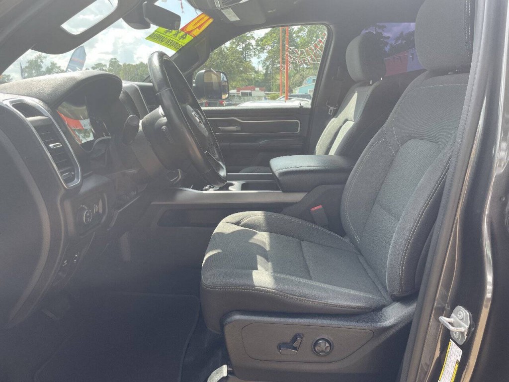 2020 RAM 1500 Image 5
