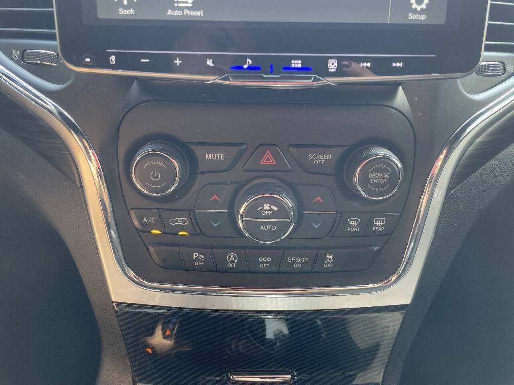 2020 Jeep Grand Cherokee Image 11