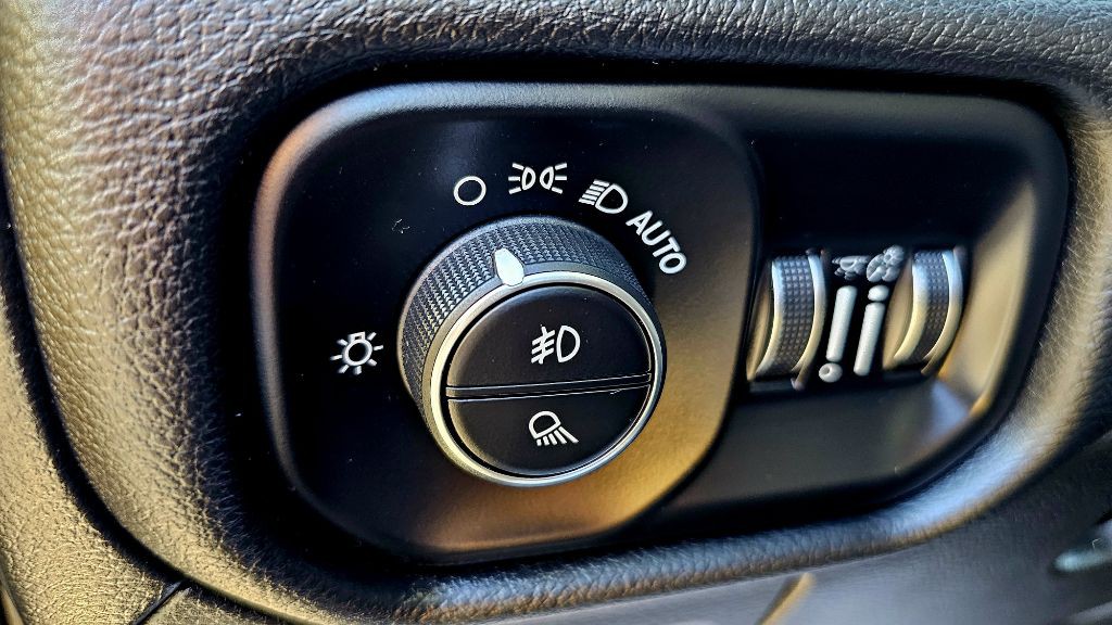 2019 RAM 1500 Image 16